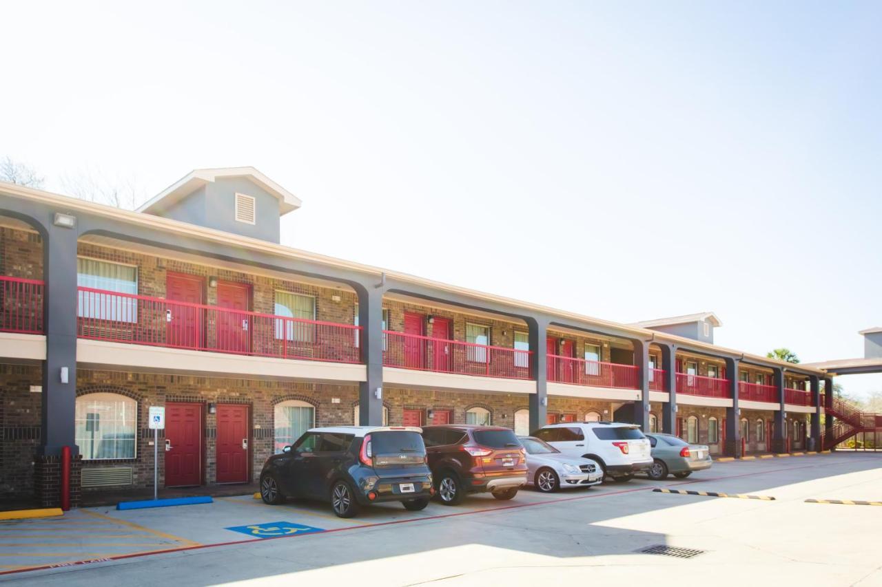 Home Place Inn Houston Exterior photo
